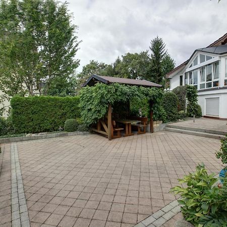 H41 Inn Hotel Garni Freiburg (Adults Only) Гундельфінген Екстер'єр фото