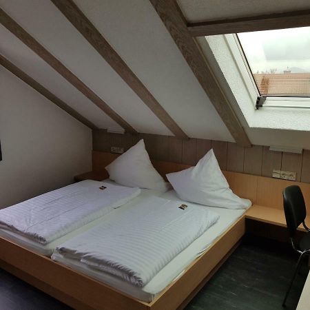 H41 Inn Hotel Garni Freiburg (Adults Only) Гундельфінген Екстер'єр фото