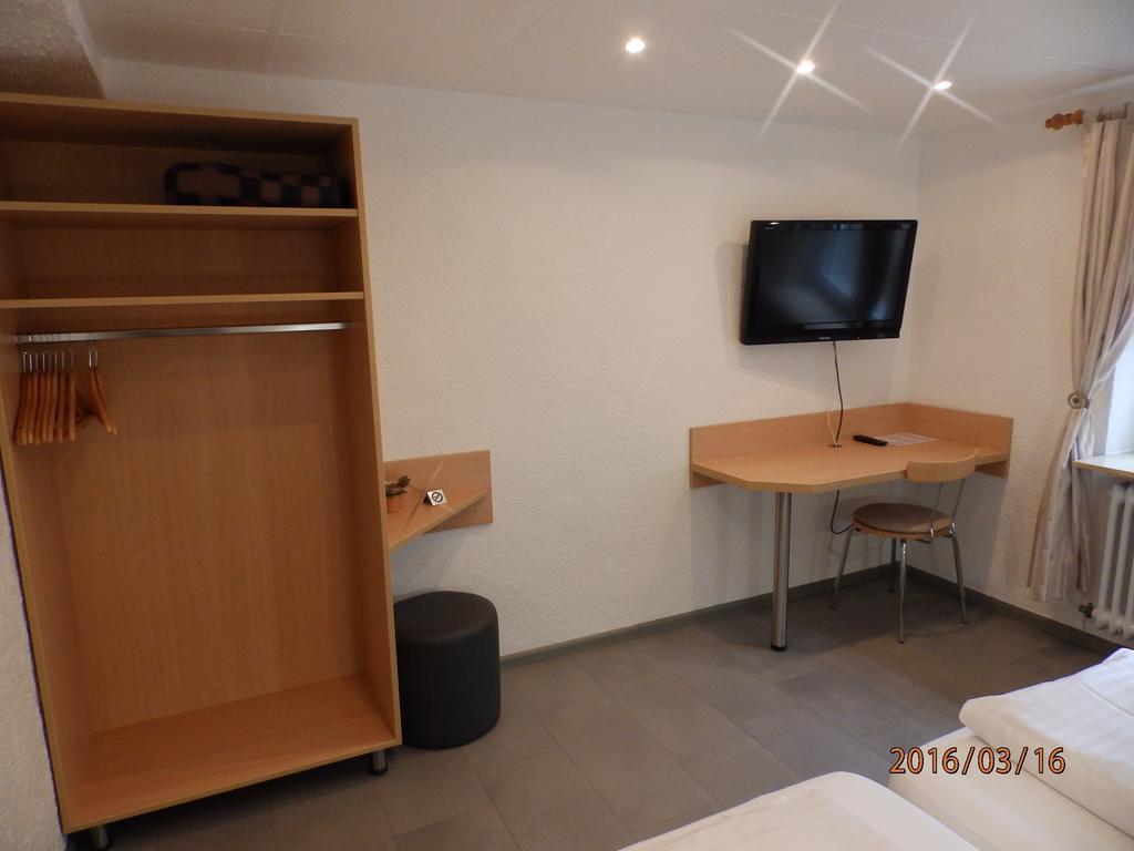H41 Inn Hotel Garni Freiburg (Adults Only) Гундельфінген Екстер'єр фото